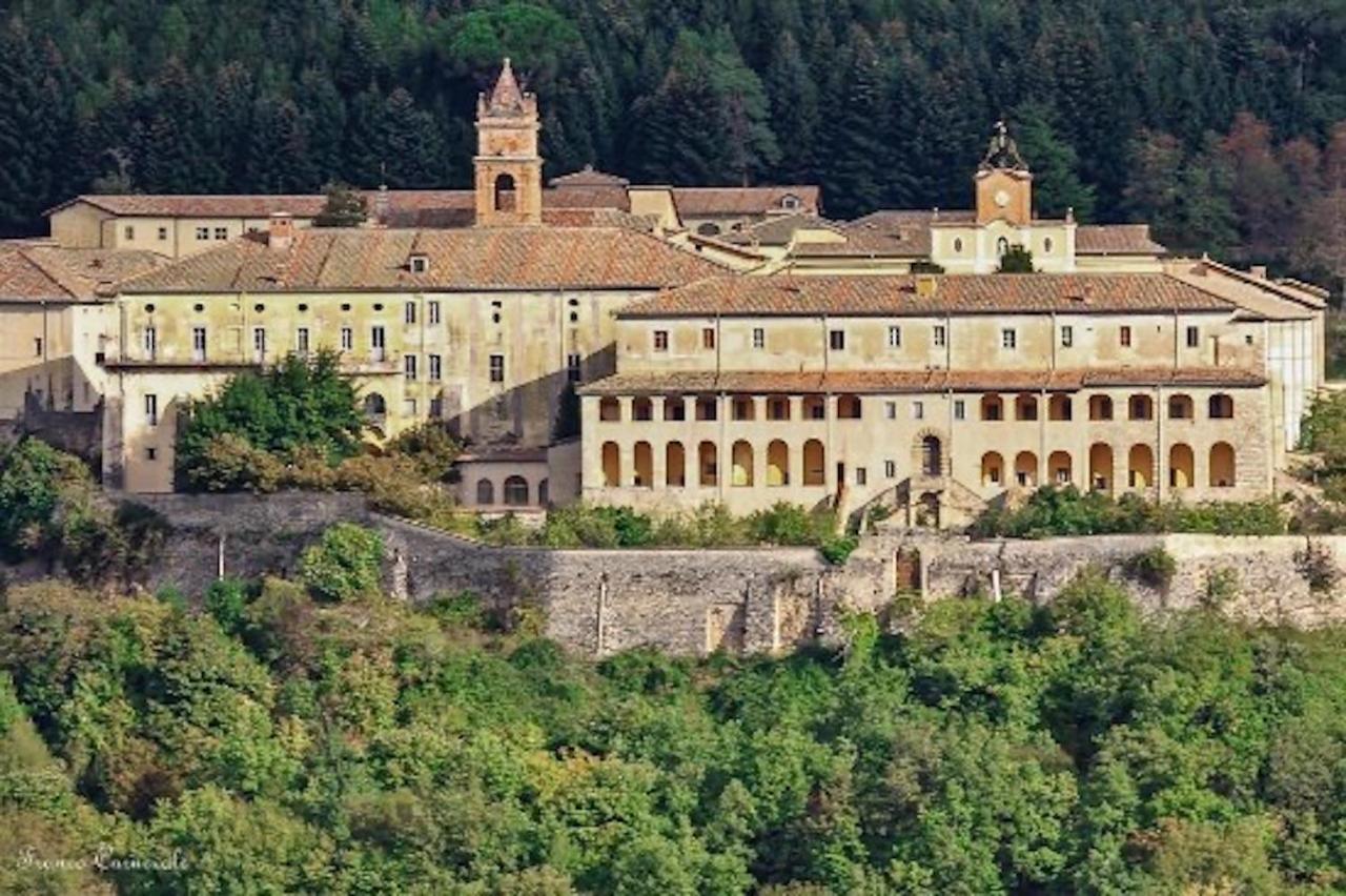 Апартаменты La Casa In Collina Veroli Экстерьер фото